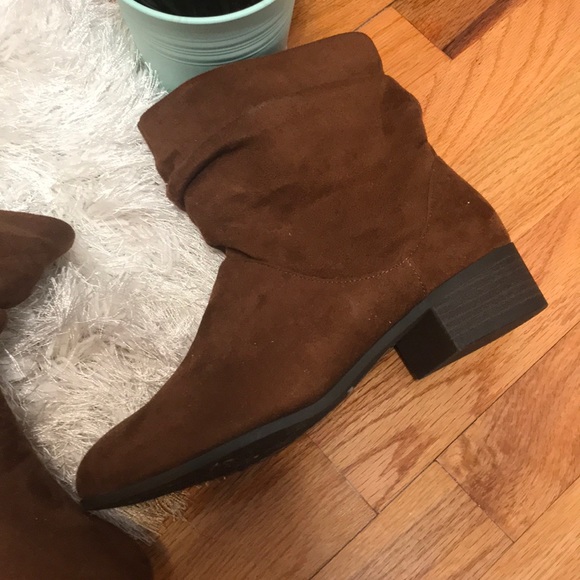 NWOT Brown Booties - Picture 2 of 7